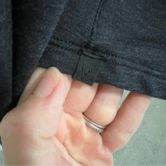 Lululemon Show Your Depth Long Sleeve Cropped Pullover Sweater - Picture 13 of 15